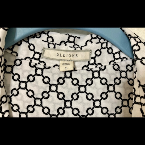⬇️Nordstrom Pleione Blouse White/Black Chain Pattern Long Sleeves Women's Small - Picture 5 of 6
